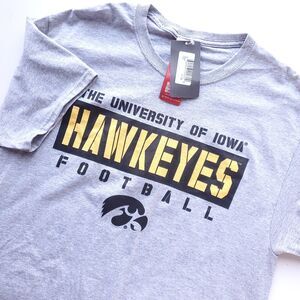 NEW University of Iowa Hawkeyes Football T Shirt Size M Gray Short Sleeve NWT